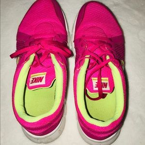 Nike Shoes - Shoes Nike Shoes - Shoes